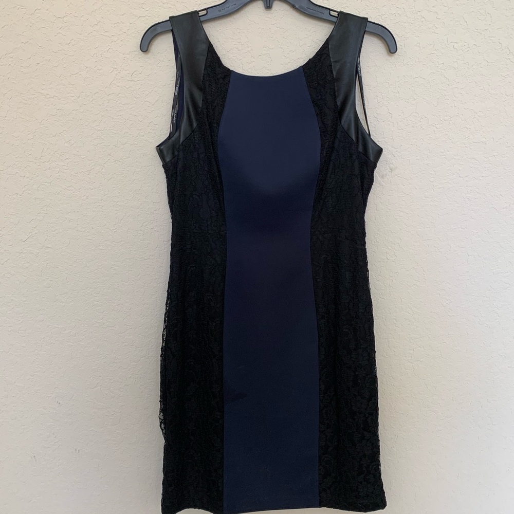 Sleeveless Guess Dress
